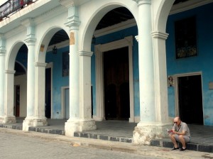 Old Havana Renovating buildings